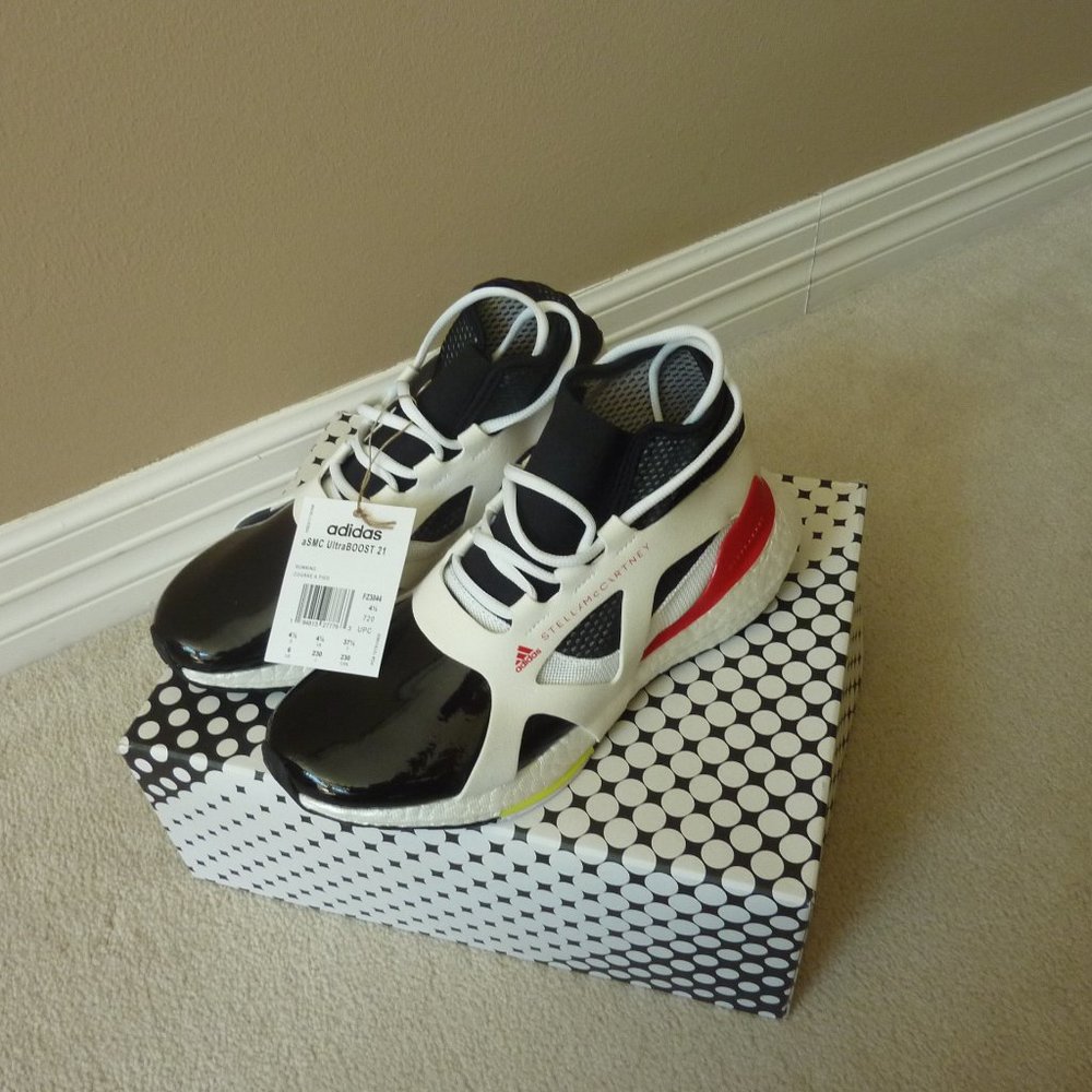 ADIDAS BY STELLA MCCARTNEY aSMC Ultraboost 21 Athletic Sneakers (Sz. 6)